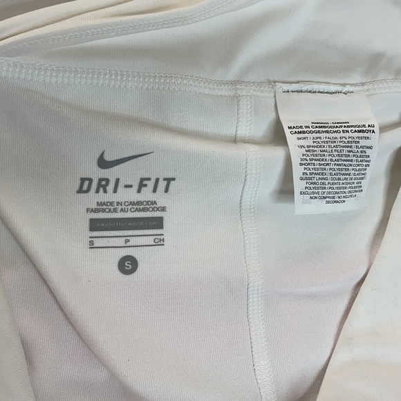 Nike DRI-FIT Golf or Tennis Skirt / Skort - Picture 9 of 11